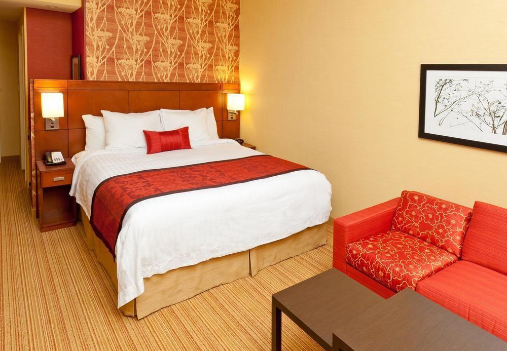 Courtyard By Marriott Buffalo Airport Чиктовага Экстерьер фото