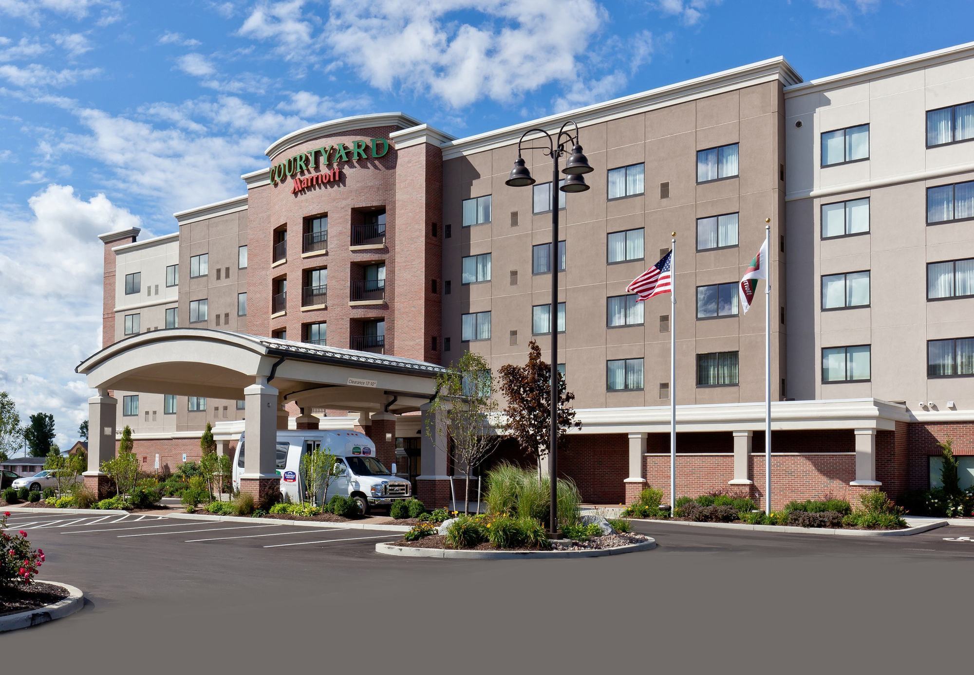 Courtyard By Marriott Buffalo Airport Чиктовага Экстерьер фото