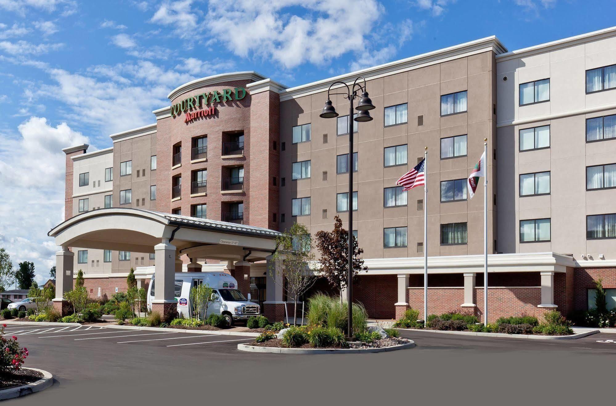 Courtyard By Marriott Buffalo Airport Чиктовага Экстерьер фото