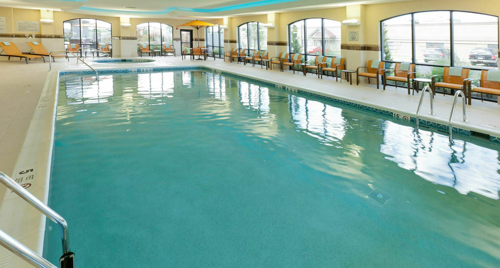 Courtyard By Marriott Buffalo Airport Чиктовага Экстерьер фото